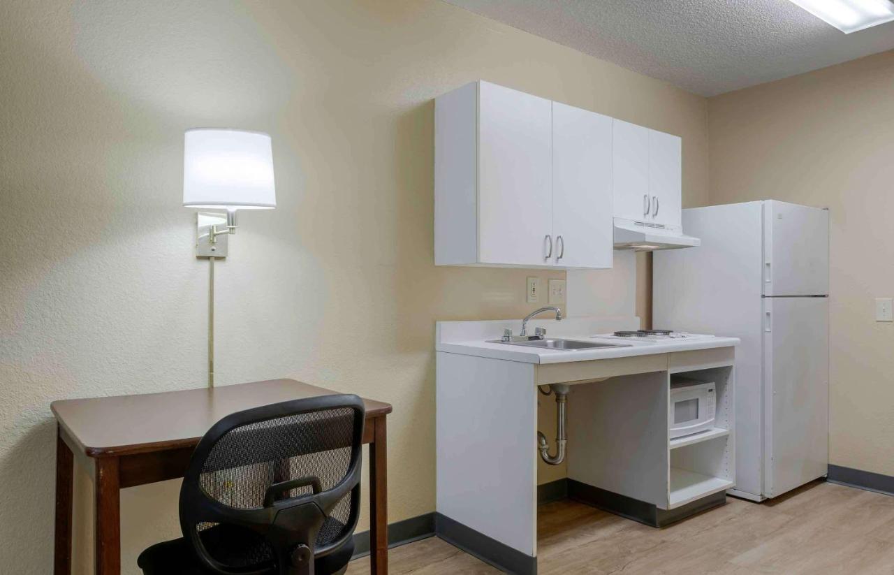 Extended Stay America Suites - Cincinnati - Blue Ash - Kenwood Road Exterior foto